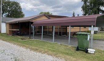 18 12th Ave W, Albia, IA 52531