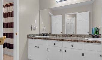 3301 WESTGATE Dr, Albany, GA 31707