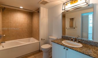 19501 W Country Club Dr 1603, Aventura, FL 33180