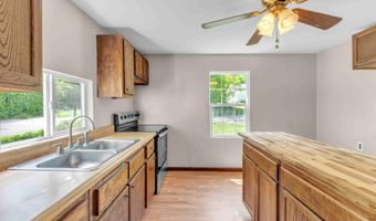 1526 W View St, Athens, TN 37303
