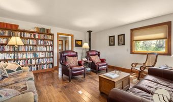 618 Grove Creek Rd, Absarokee, MT 59001