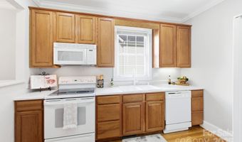 8 Sweet Gum Dr, Asheville, NC 28805