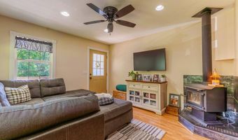 176 Ellen Ave, Beaver, WV 25813