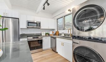 4906 Kilauea Ave 2, Honolulu, HI 96816