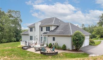 31 Bourque Rd, Cumberland, RI 02864