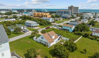 125 Pelican Dr, Atlantic Beach, NC 28512