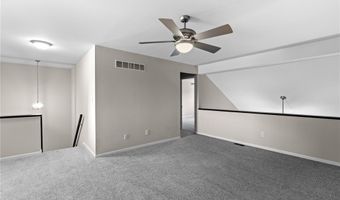 178 Cascade Circle Dr, Ballwin, MO 63021