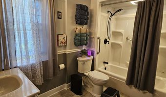 214 23rd Ave, Altoona, PA 16601