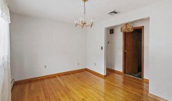 73 Grandview Dr, Cumberland, RI 02864