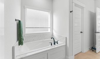 731 Dillon St, Bentonville, AR 72713