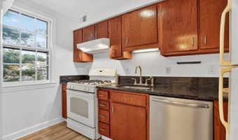 2736 ORDWAY St NW 3, Washington, DC 20008