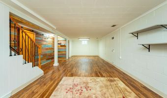 2213 Jensen Ave, Ames, IA 50010