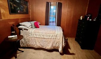 55 Minnow Ln, Alderson, WV 24901