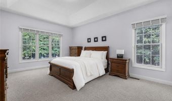 15 Sophia Cir, North Kingstown, RI 02852