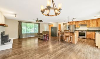 41800 MADRONE St, Springfield, OR 97478