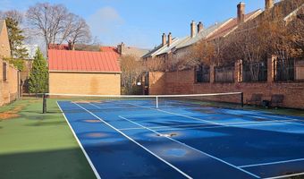 203 PRINCESS St, Alexandria, VA 22314