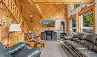30 Beaver Bog Ln, Abbot, ME 04406