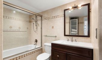 19701 E Country Club Dr 5604, Aventura, FL 33180
