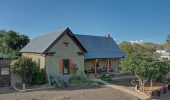 405 W Avenue E, Alpine, TX 79830