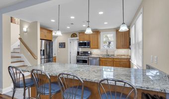 700 Halliard Ave, Beachwood, NJ 08722
