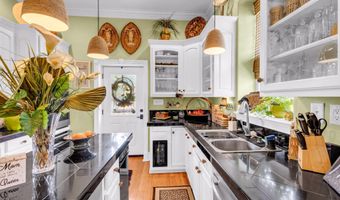 1456 Beach Blvd, Biloxi, MS 39530