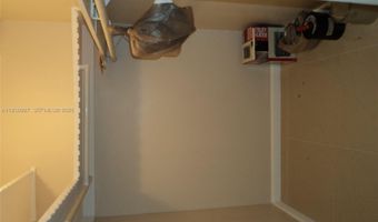 1050 93rd St 6F, Bay Harbor Islands, FL 33154