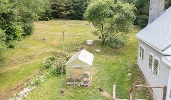 28 Miles Rd, Benton, NH 03785