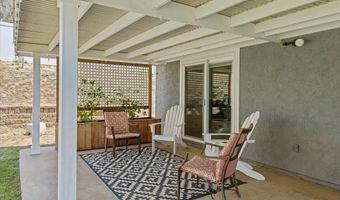 1561 Conway Dr, Escondido, CA 92027