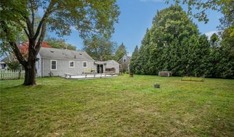 73 Penguin Ave, Warwick, RI 02818