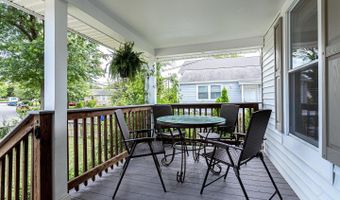1708 N CAMERON St, Arlington, VA 22207