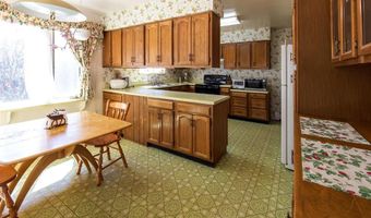 625 Skyline Dr, Cody, WY 82414