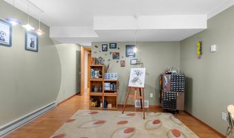 N254 MEADOWBREEZE Court, Appleton, WI 54915
