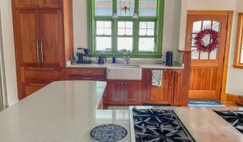 20 Greeley Ave, Bar Harbor, ME 04609