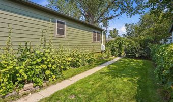 207 8th Ave, Belle Fourche, SD 57717