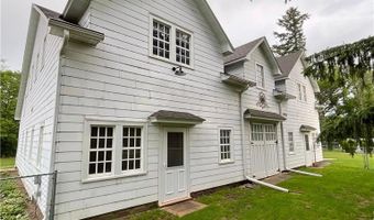 1506 4th St SE, Austin, MN 55912