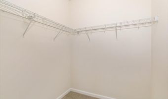 1 Francis Dr 211, Andover, MA 01810