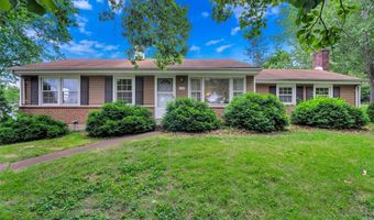 425 Bush Dr, Ballwin, MO 63021