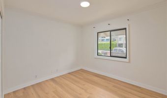 18063 Burbank Blvd, Encino, CA 91316