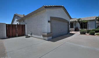 2067 W REMINGTON Dr, Chandler, AZ 85286
