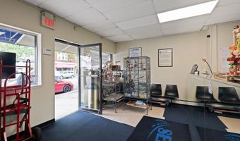 910-912 BROADWAY, Bayonne, NJ 07002
