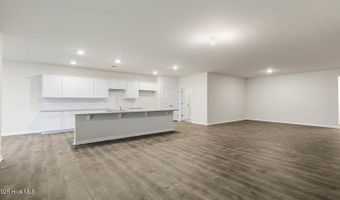 1094 Aviator Ln, Ayden, NC 28513