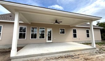 2702 Thomas St, Adel, GA 31620
