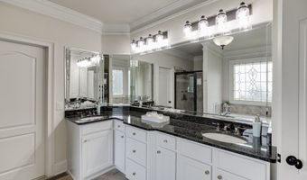 1373 Mountain Lake Dr, Auburn, GA 30011