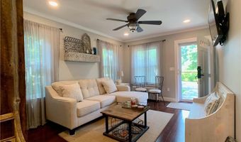 18 Sylvan St, Newport, RI 02840
