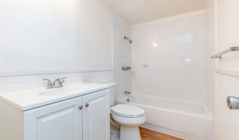 98-1040 Moanalua Rd 1-201, Aiea, HI 96701