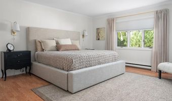 112 Pine Glen Dr C-2, East Greenwich, RI 02818