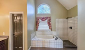 6016 Fords Lake Ct, Acworth, GA 30101