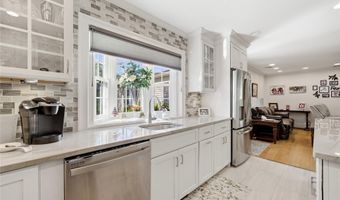 66 Harbor N, Amityville, NY 11701