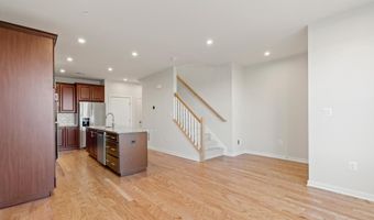 22395 CLAUDE MOORE Dr, Ashburn, VA 20148