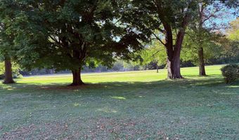 413 E Shawnee Ln, Attica, IN 47918
